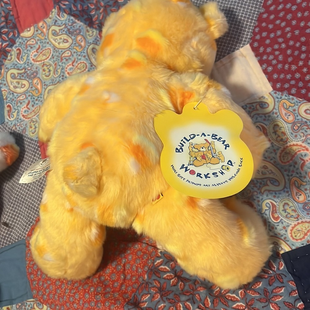 Yellow candy corn bear - Picture 4 of 4